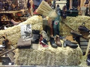 IDEAS PARA MONTAR ESCAPARATES 3 paja